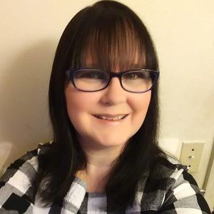 Meet your Posher, Gena